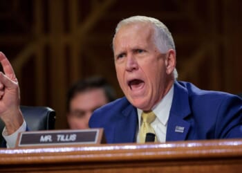 GOP Senator Slams Noem for 'Failure of Leadership'