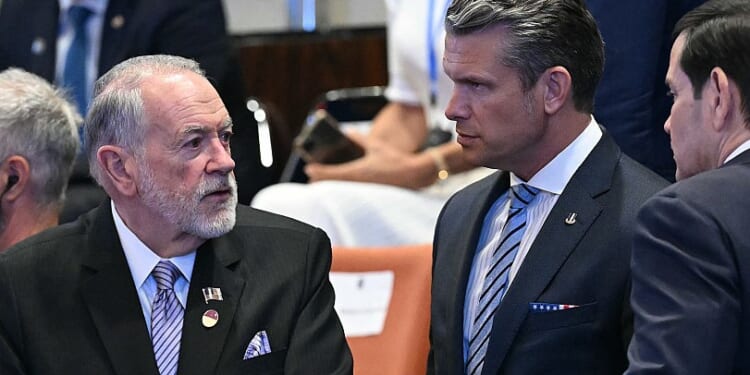 Huckabee contradicts Christ regarding Abraham’s descendants in Tucker interview: theologian