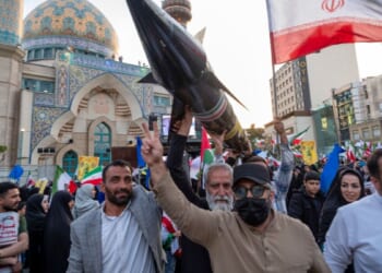 Iran Threatens To Target Americans At Tourist Sites Worldwide