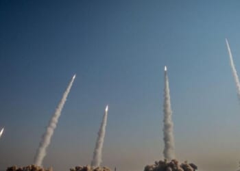 Iran threatens to 'irreversibly destroy' oil refineries in chilling warning to Trump | World | News