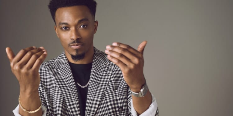 Jonathan McReynolds says ‘reaching for God’ shaped most personal album yet, 'Closer'