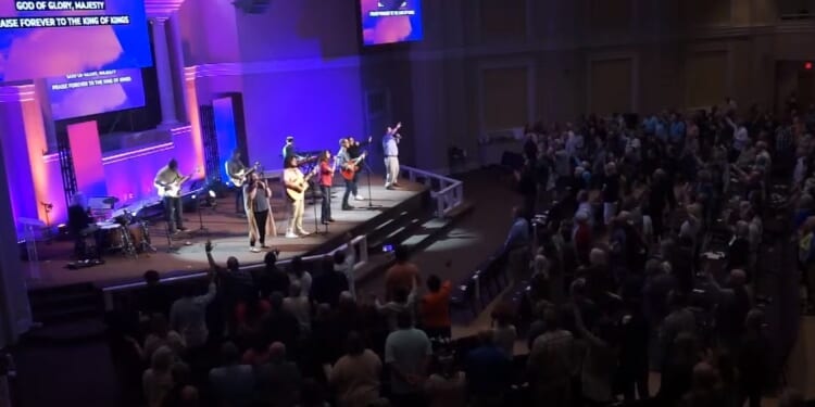 Judge rejects UMC’s claim to own breakaway megachurch