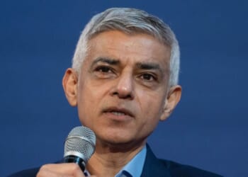 Keir Starmer 'set to offer Sadiq Khan a peerage' in bid to shore up leadership | Politics | News