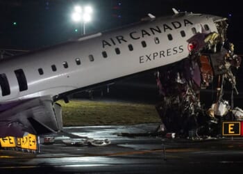 LaGuardia plane crash: New York airport shut down as Air Canada 'pilot and co-pilot die' | World | News