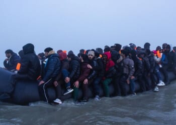 Labour civil war looms as Mahmood dusts off Blair-era deportation laws | UK | News