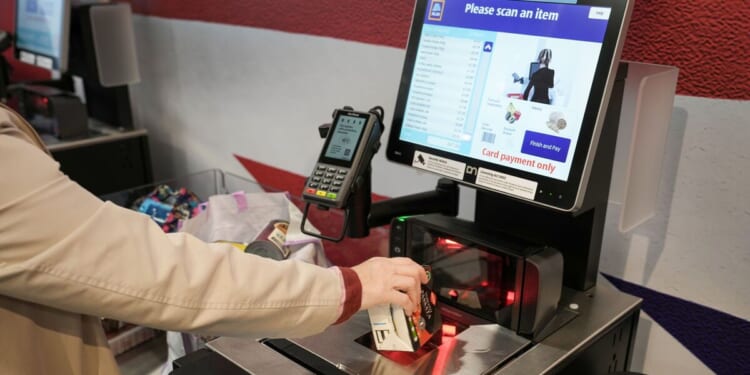 Lloyds, HSBC, Natwest, Barclays customers face major change from Thursday | UK | News