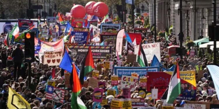 London protests see 25 arrested,18 over alleged Palestine Action links | UK | News