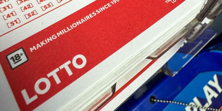 Lotto winning numbers LIVE: National Lottery results on March 25 | UK | News