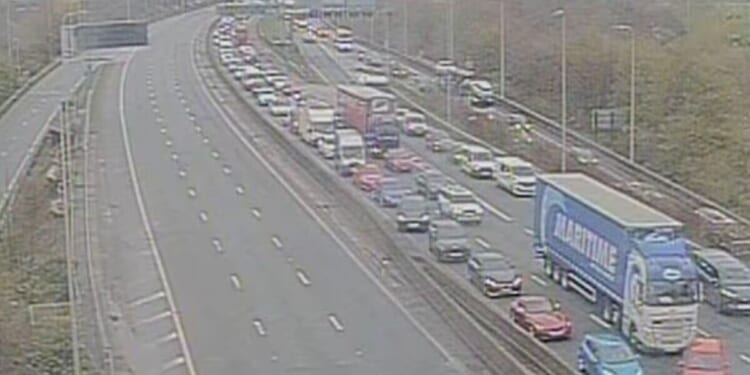 M60 traffic LIVE: Trafford Centre chaos as police incident sparks delays - motorway closed | UK | News
