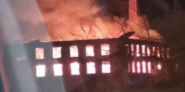 Middleton fire LIVE: Huge blaze erupts near town centre | UK | News