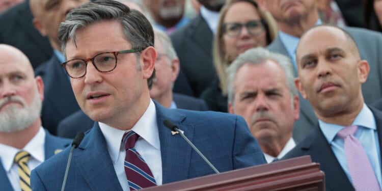 Mike Johnson Is ‘Absolutely Convinced We Are Going To Win The Midterms’