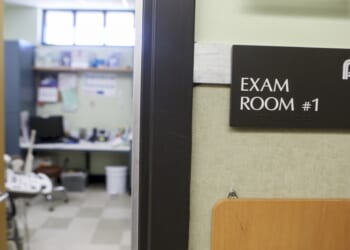 Pro-life activist can now use amplifying device outside Asheville abortion facility