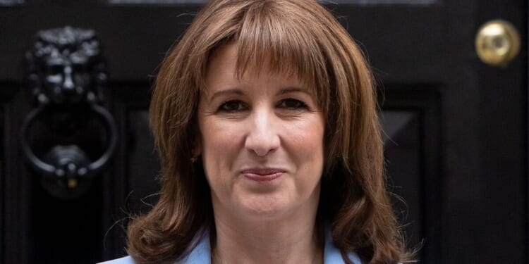 Rachel Reeves 'told to attend voice training' - 'sound like a Dalek' | Politics | News