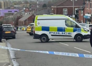 Radcliffe LIVE: Armed police descend on UK market town as 'avoid area' warning issued | UK | News