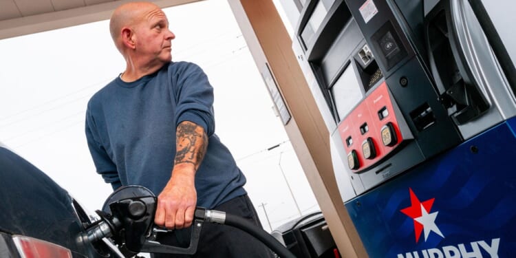 Rising Gas Prices Put Republicans on Defensive With Voters