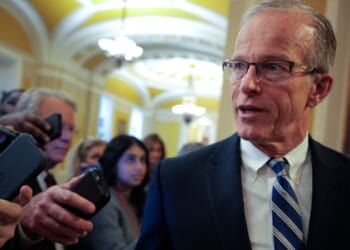 Senate Passes Bipartisan Housing Act in 89–10 Vote