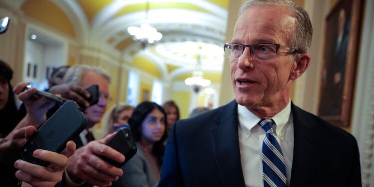 Senate Passes Bipartisan Housing Act in 89–10 Vote