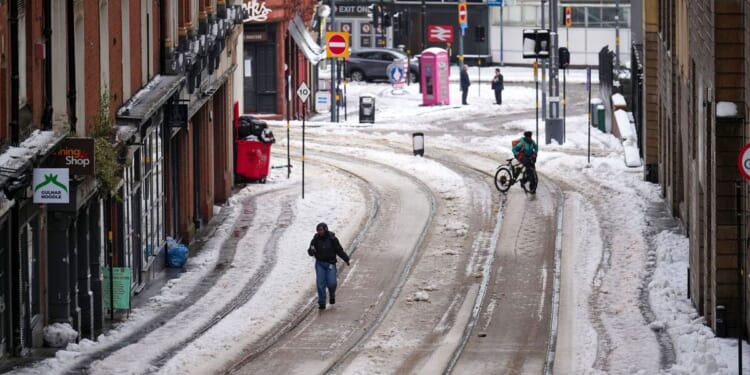Snow maps show UK hit with 72-hour blizzards | Weather | News