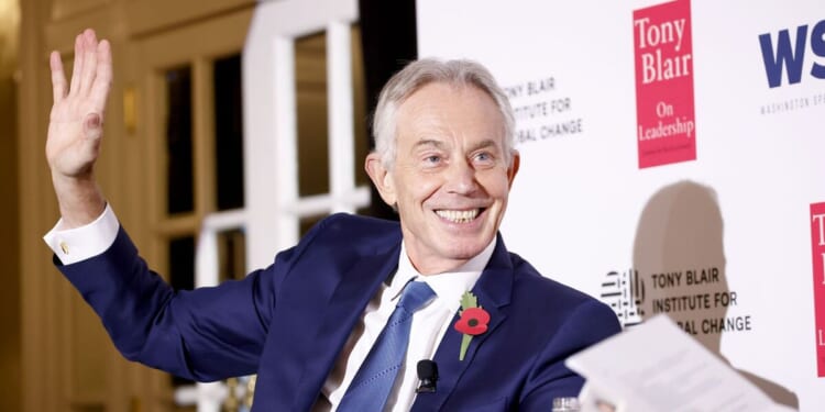 Tony Blair blasts Starmer with brutal 4-word putdown for failure to back on Trump on Iran | UK | News