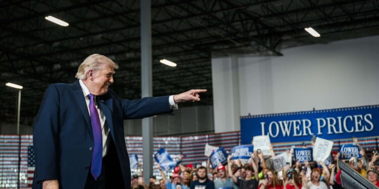 Trump calls on foreign countries to help reopen the Strait of Hormuz