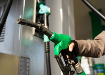UK drivers urged to fill up before Sunday amid RAC warning | UK | News