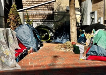 US church threatened with fine is to offer indoor shelter to homeless people