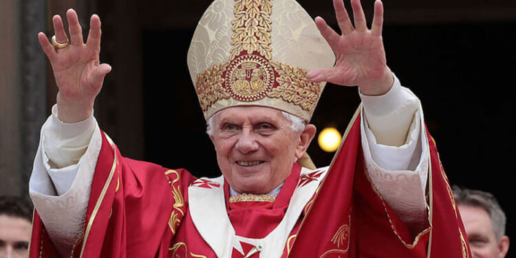 Unpublished letter by Pope Benedict XVI offers insight into thoughts of late pontiff