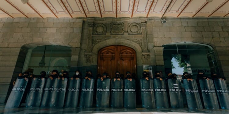 WATCH: Feminists attack Mexican churches during International Women's Day protests