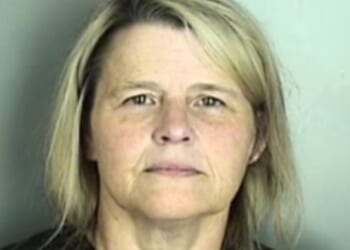 Woman arrested for allegedly embezzling over $400K from church charged with tax evasion