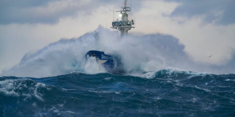 ‘Deadliest Catch’ Deckhand Dies On Alaskan Fishing Boat