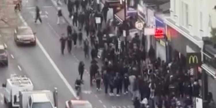 M&S accuses Sadiq Khan of being too soft on crime after feral youths run riot | UK | News