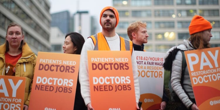 NHS to sideline striking junior doctors as Easter walkout threatens chaos