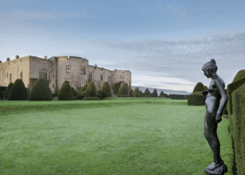 Police launch search after teenager vanished in water at historic UK castle