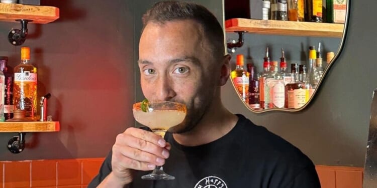 Three UK pubs saved after liquidation - but owner gives 1 big warning | UK | News