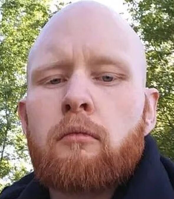 Christian, 30
