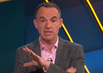 Martin Lewis's 'Money Saving Expert' urges Tesco, Asda and Aldi customers to get 'free £210'