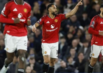 Matheus Cunha scores winner as Man Utd beat Chelsea to take another step towards Champions League