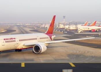 Panic in India as entire airline industry ‘on brink of collapse’ | World | News