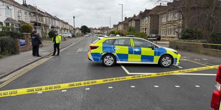 Bristol shooting LIVE: Manhunt underway after man injured as Speedwell schools on lockdown | UK | News