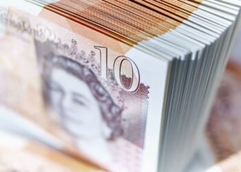 'Check your payslip is correct' alert after minimum wage rise | Personal Finance | Finance