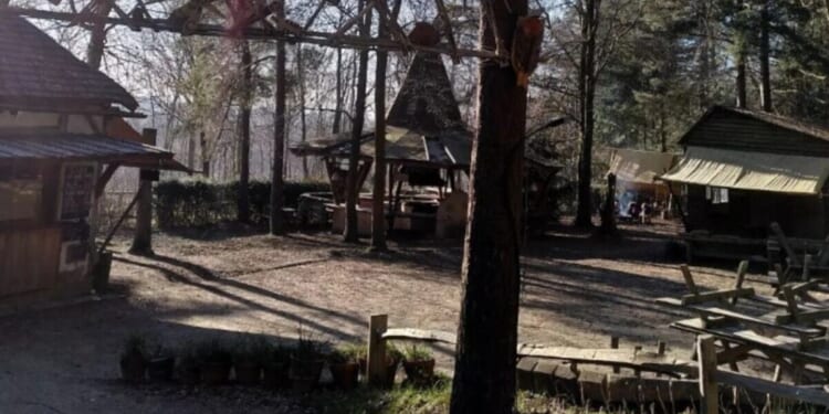 Easter woodland retreat for small boat migrants scrapped after backlash | UK | News