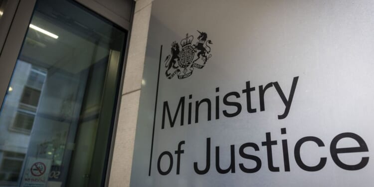 Fury as civil servants claim thousands in expenses to visit own offices - 'absurd' | Politics | News