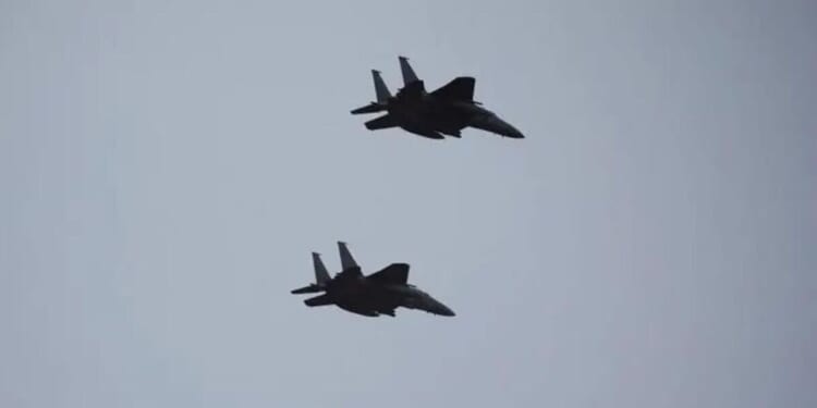 Horror as fighter jets crash in mid-air while 1 of pilots is taking selfies | World | News