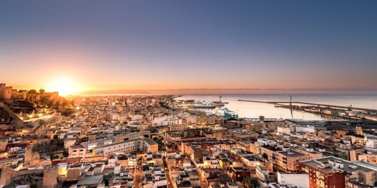 Horror blast rocks bar in Almeria leaving 1 dead and 3 injured | World | News