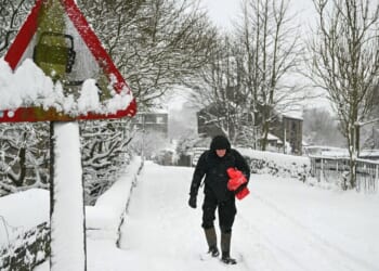 Met Office names UK area facing 20cm snow barrage in new Easter weekend forecast | Weather | News