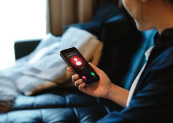 'Nasty' phone call 'clones your voice' to steal your money | UK | News