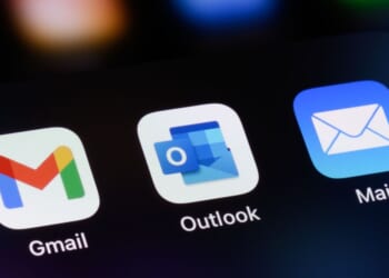 Outlook down LIVE: Login and emails for iPhone 'not working' for Microsoft users | UK | News