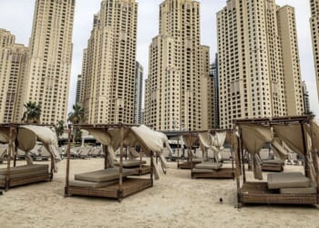 Panic in Dubai as city 'abandoned' by tourists - beaches left empty | World | News