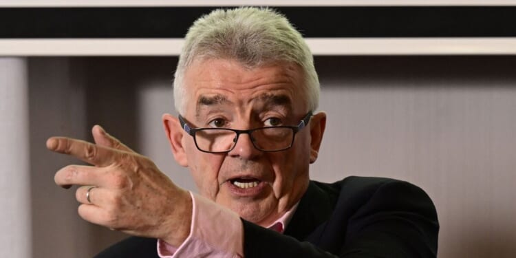 Ryanair boss Michael O'Leary blasts 'monumental stupidity from Rachel Reeves' | Politics | News