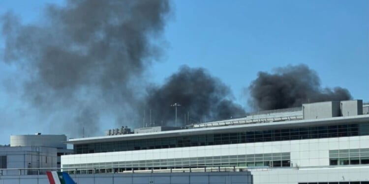 San Francisco Airport LIVE: SFO fire as smoke fills sky and AirTrain services delayed | World | News